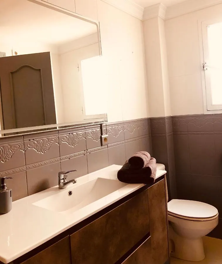 Homestay Chambre Parentale Avec Salle De Bain Privative Estepona